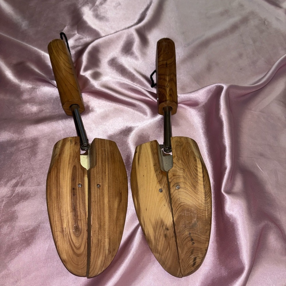 Woodlore Cedar Shoe Trees Adjustable Split Toe - image 4